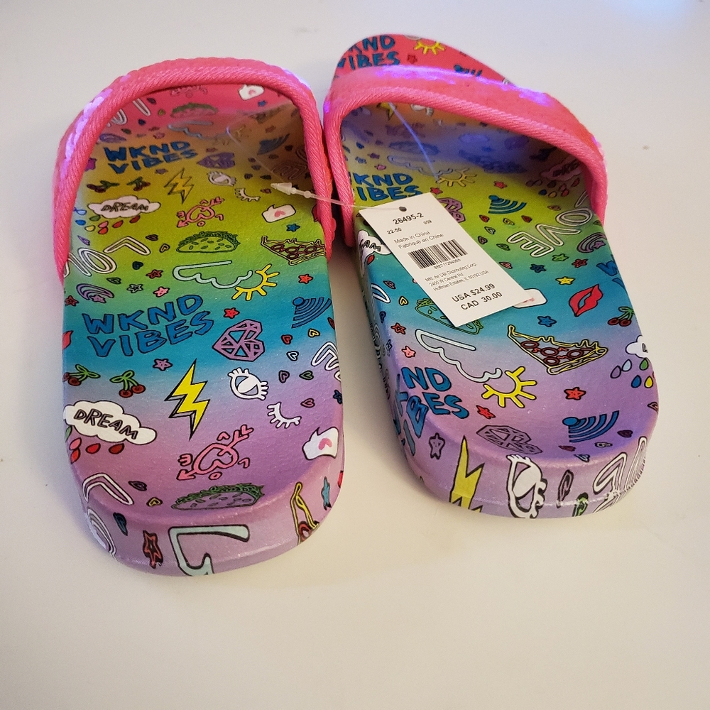 Claire's summer vibe slip ons - Picture 3 of 3
